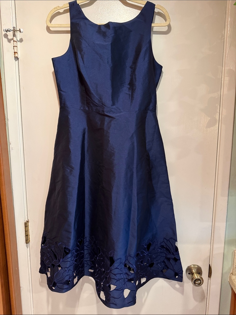 Adrianna Papell Sleeveless Taffeta Floral Cutwork Midi Dress In Light Navy - 6